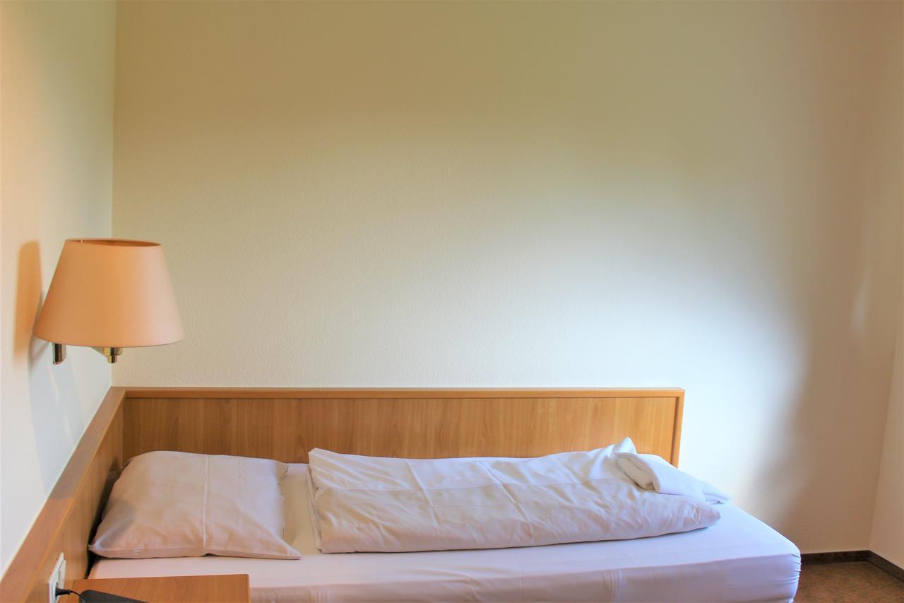 Hotel Alsterquelle ヘンシュテット・ウルツブルク エクステリア 写真